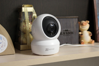 Wi-Fi P2P камера Ezviz TY1 4MP